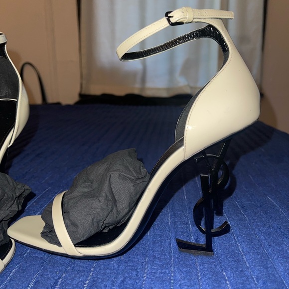 YSL HEELS ONLY WORN ONCE - Picture 4 of 7